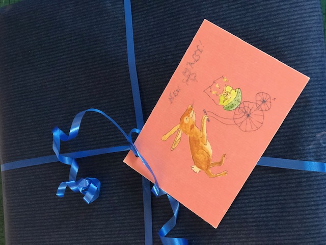 Gift wrapping or box for cards - Image 2